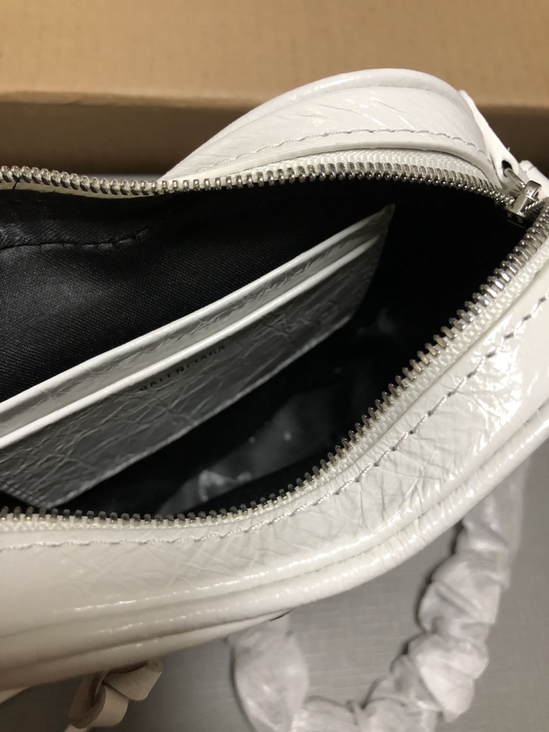 Ba1en*iaga le cagole bags